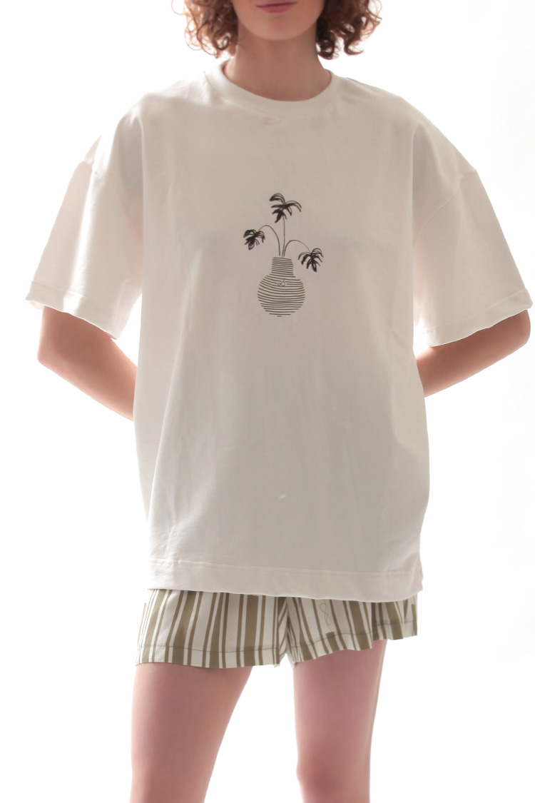 UNISEX T SHIRT WITH FLOWER POT LOGO — WHITE