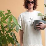 UNISEX T SHIRT WITH FLOWER POT LOGO — WHITE