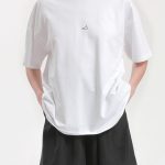 UNISEX T SHIRT WITH LOGO — WHITE