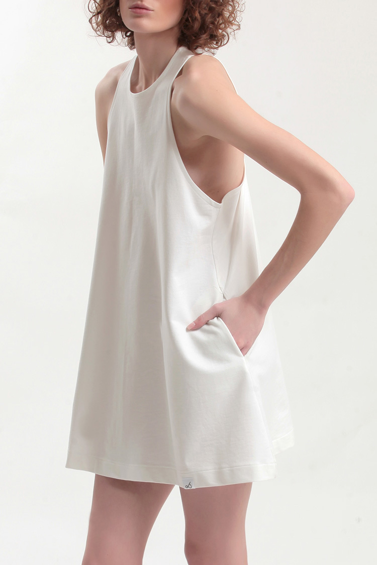 MINI DRESS WITH A TRIANGULAR BACK DESIGN — WHITE