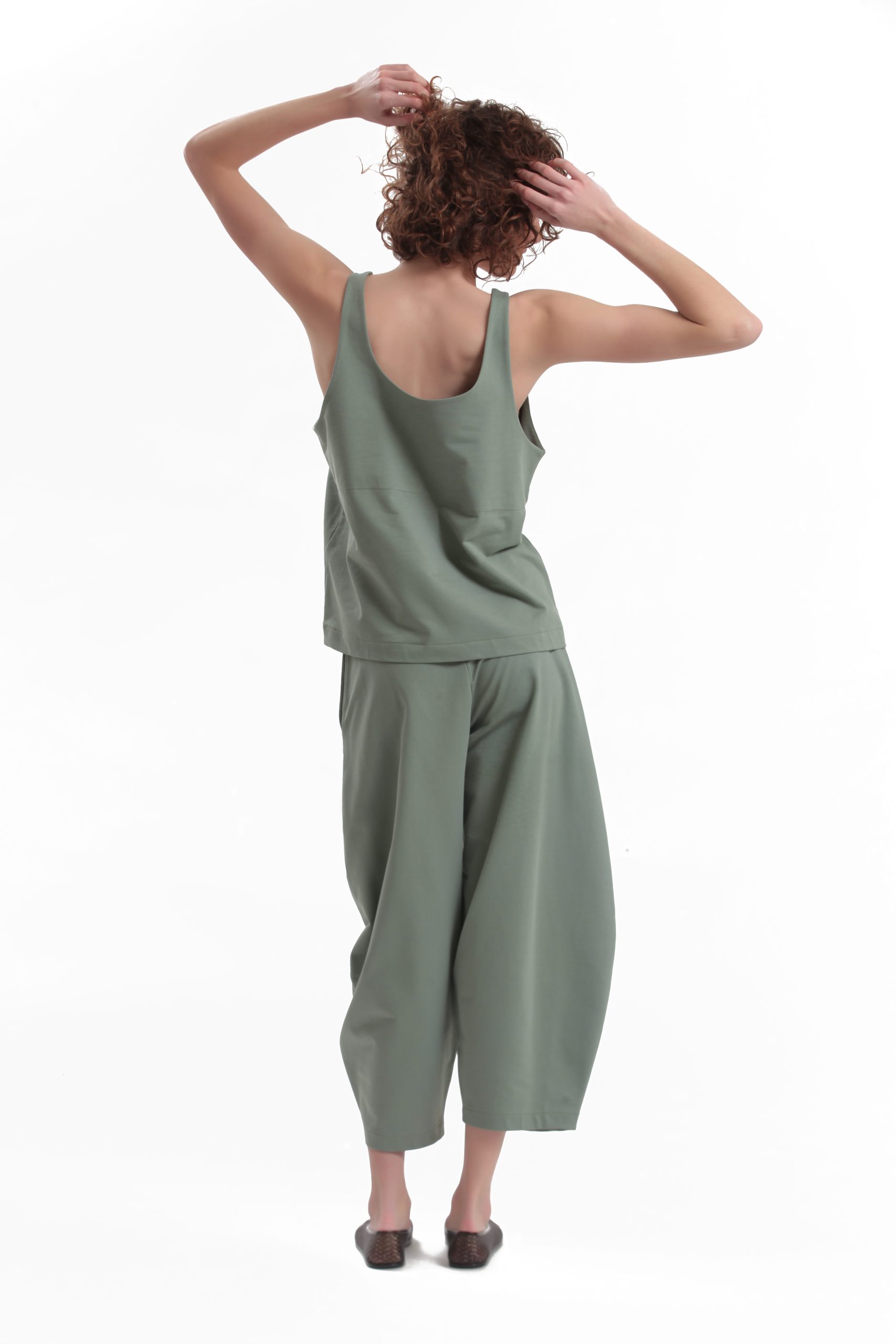 TANK TOP WITH DEEP NECKLINE — OLIVE