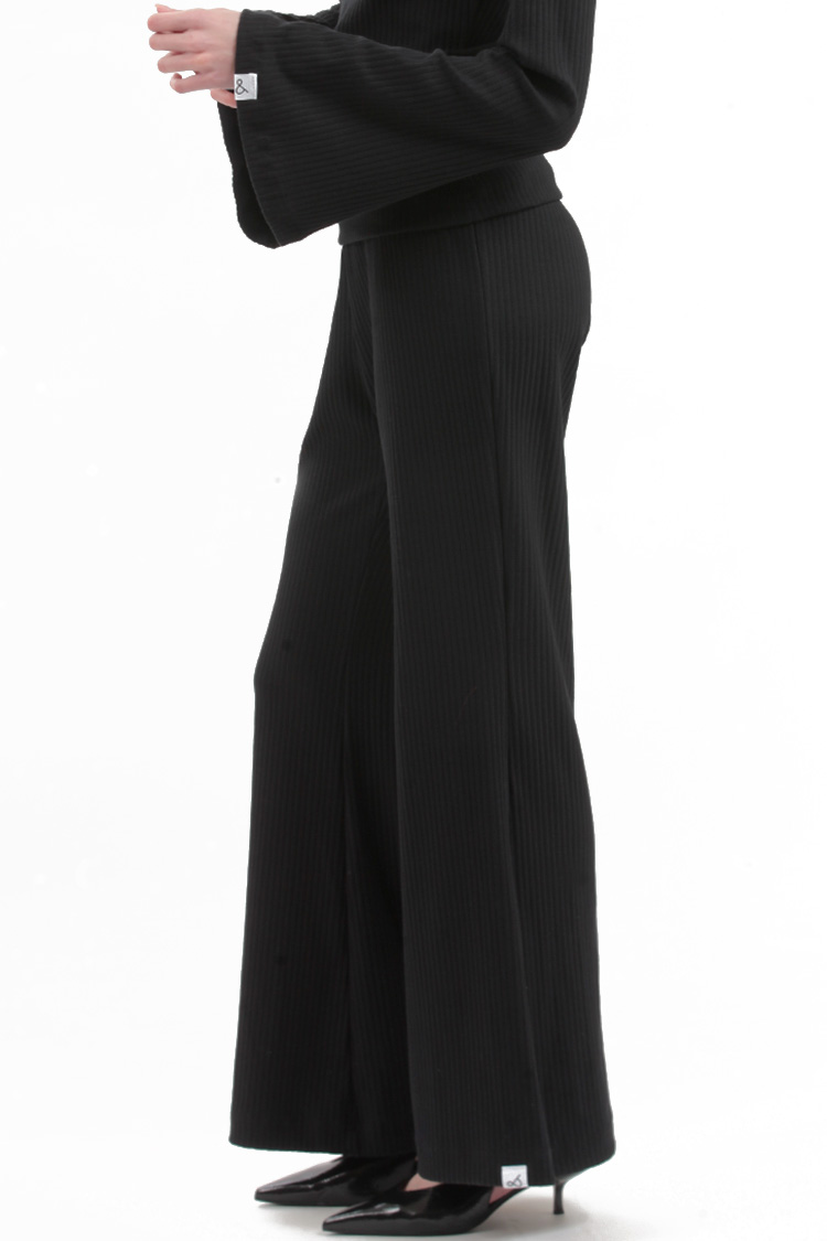RIBBED FLARED LEG PANTS – BLACK