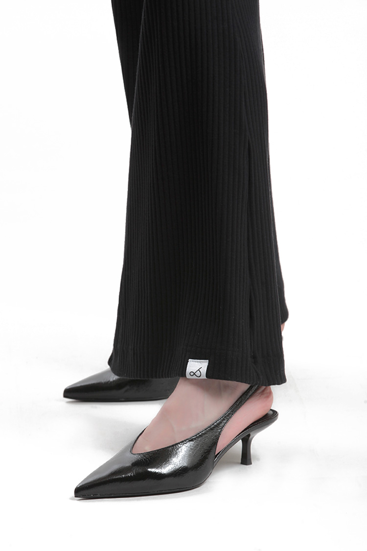 RIBBED FLARED LEG PANTS – BLACK