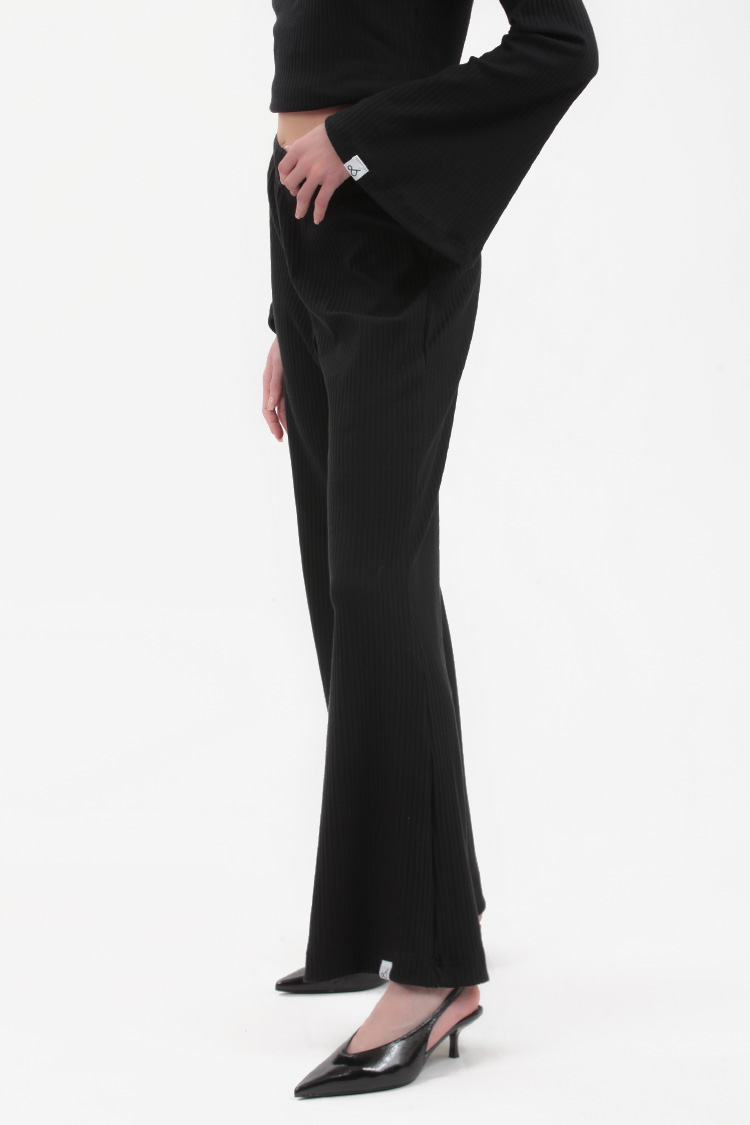 RIBBED FLARED LEG PANTS – BLACK