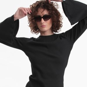 RIBBED LONG SLEEVE TOP-BLACK