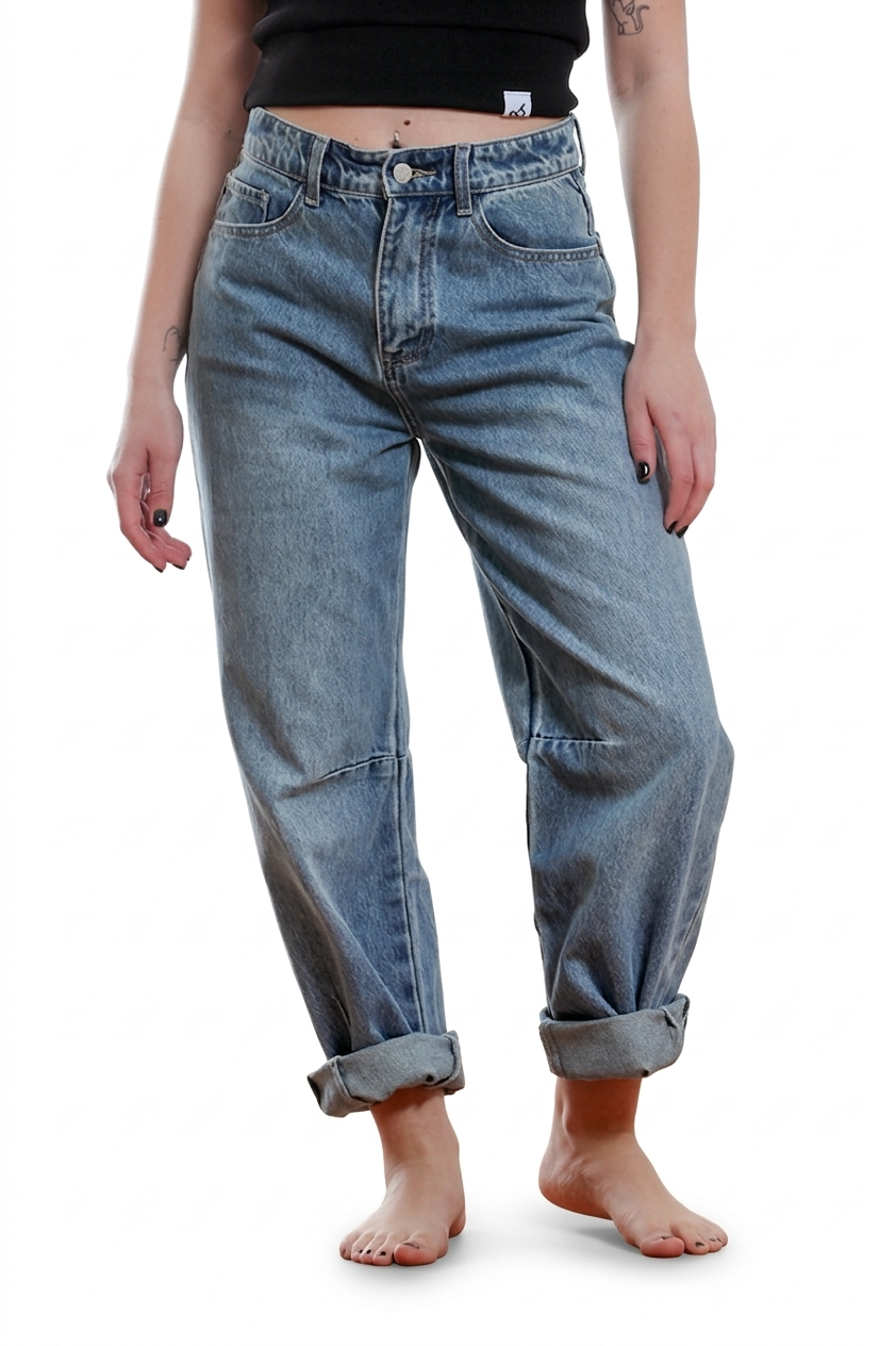 WOMEN’S HIGH-WAISTED BARREL LEG JEANS