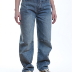 WOMEN’S HIGH-WAISTED BARREL LEG JEANS