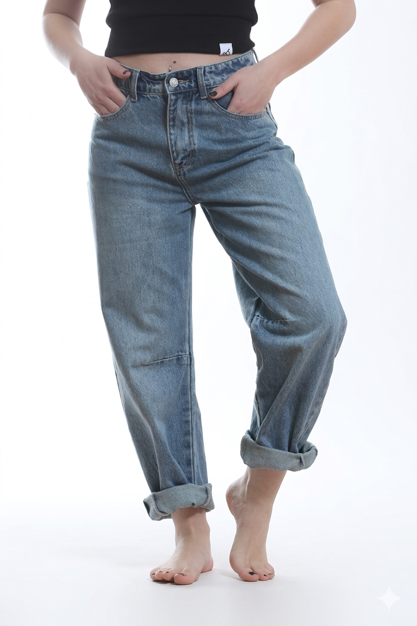 WOMEN’S HIGH-WAISTED BARREL LEG JEANS