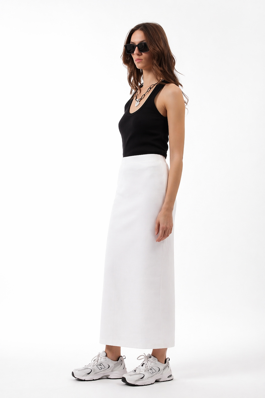 SLIM FIT SKIRT-WHITE