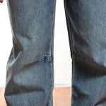 WOMEN’S HIGH-WAISTED BARREL LEG JEANS