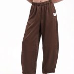 WIDE-LEG SATIN PANTS IN CHOCOLATE
