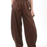 WIDE-LEG SATIN PANTS IN CHOCOLATE